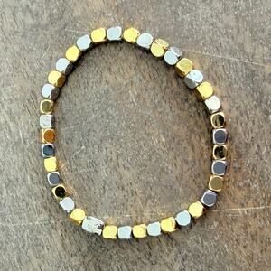 Silver and gold tone metallic beaded cube stretch bracelet